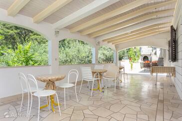 Apartments by the sea Brela, Makarska - 18356