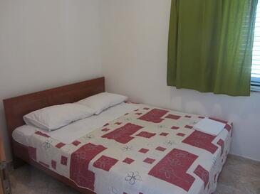 Apartments with parking space Pakoštane (Biograd) - 18373