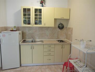 Apartments with parking space Pakoštane (Biograd) - 18373