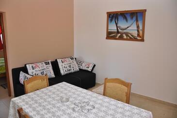 Appartementen met parkeerplaats Gornji Karin, Novigrad - 18387