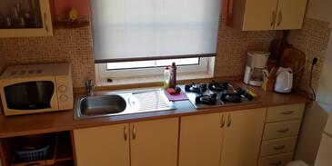 Apartments with parking space Vir - 18389