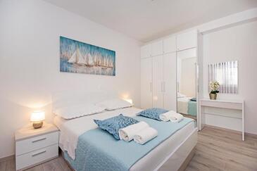 Apartamente cu parcare Makarska - 18392