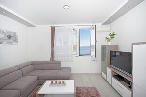 Appartement de trois chambres Makarska (A-18392-a)