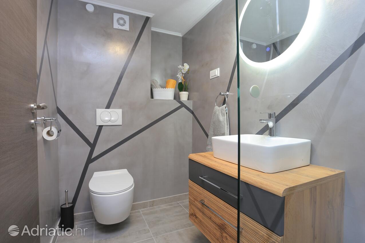 A-18405-c - Private accommodation - Apartments by the sea Igrane, Makarska
