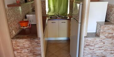 Apartments with parking space Vir - 18407