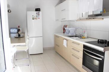 Appartamenti accanto al mare Pucisca, Brazza - Brač - 18416