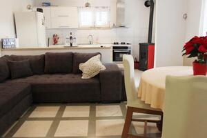 Two bedroom apartment Pučišća Two bedroom apartment Pučišća, Brač (A-18416-a)