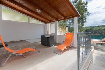 Apartments by the sea Molat - 18433