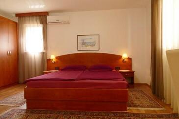 Apartmanok a tenger mellett Barbat, Rab - 18462