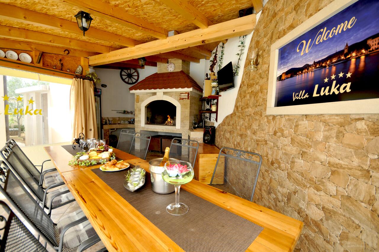 Courtyard - Luxury villa with a swimming pool Plano, Trogir