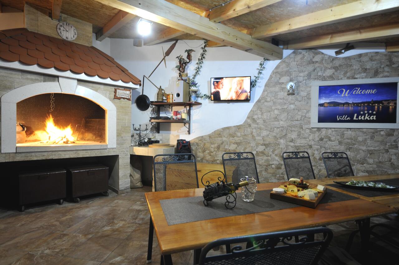 Courtyard - Luxury villa with a swimming pool Plano, Trogir