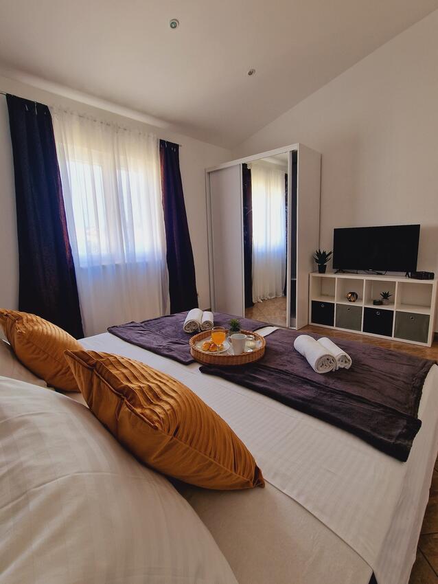 K-18490 - Private accommodation - Luxury villa with a swimming pool Plano, Trogir