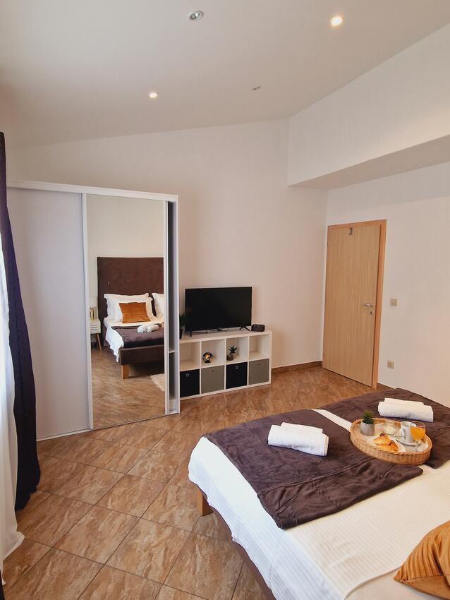 K-18490 - Private accommodation - Luxury villa with a swimming pool Plano, Trogir