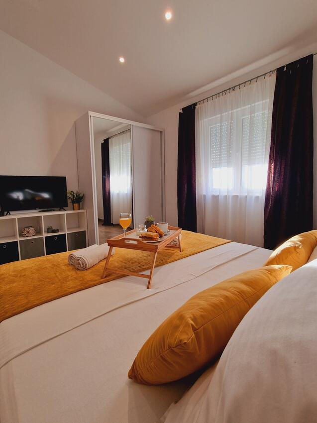 K-18490 - Private accommodation - Luxury villa with a swimming pool Plano, Trogir