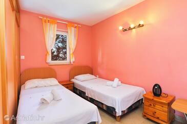 Apartments with parking space Marušići, Omiš - 18497