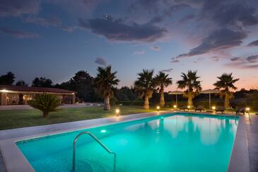Luksuzna vila z bazenom Vir - 18506 Adriatic.hr
