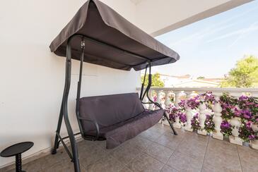 Apartments by the sea Vir - 18516