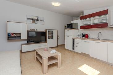 Apartments by the sea Vir - 18523