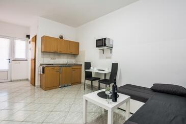 Apartamentos con parking Vir - 18540