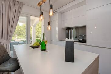 Apartmaji z bazenom za družine z otroci Vir - Kozjak, Vir - 18542