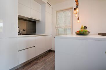 Appartamenti con piscina per famiglie Vir - Cosiacco - Vir - Kozjak, Puntadura - Vir - 18542