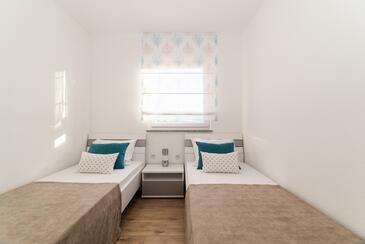 Apartments by the sea Vir - 18546