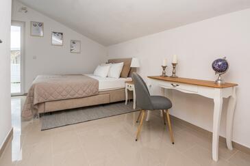 Lägenheter vid havet Vir - 18557