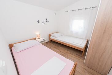 Apartmanok parkolóhellyel Vir - 18560