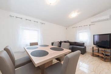 Apartmanok parkolóhellyel Vir - 18560