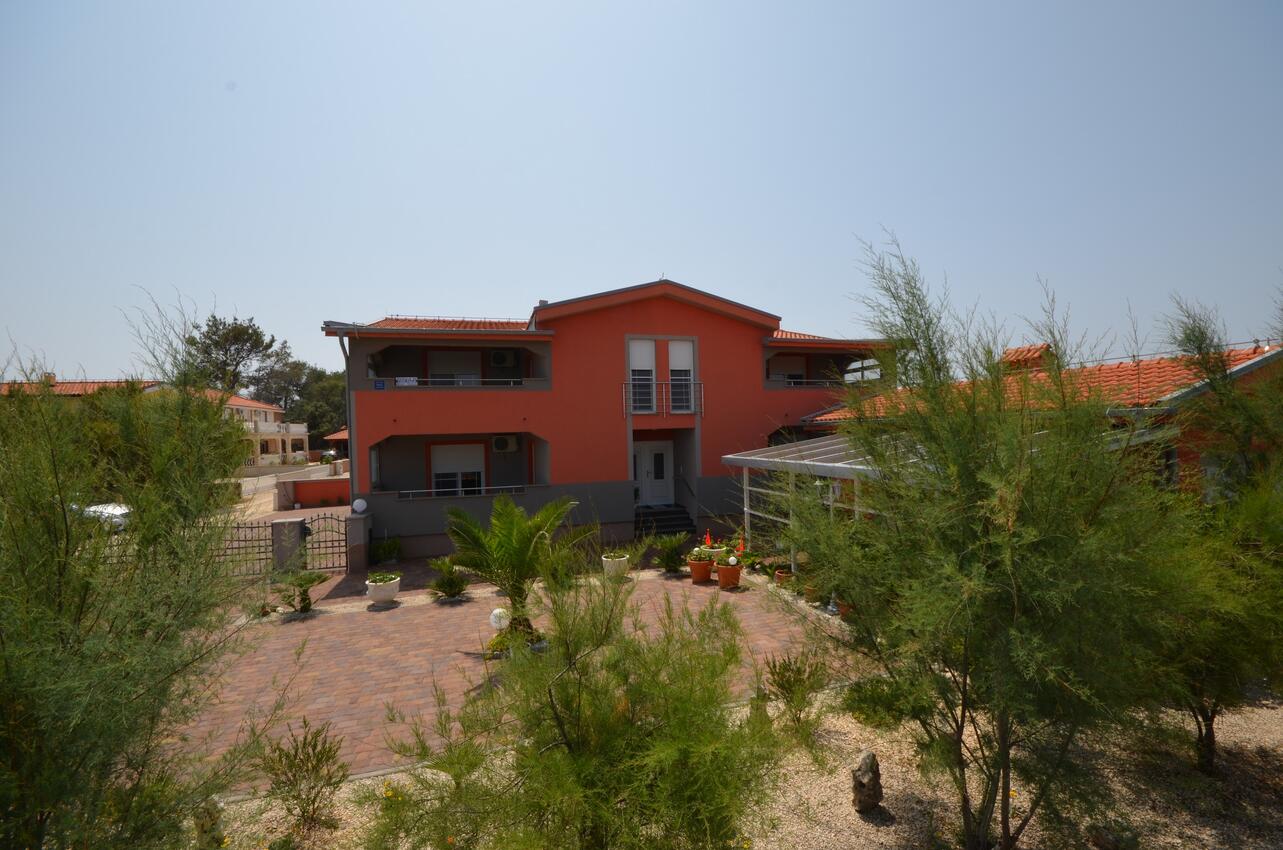 Apartmani s parkingom Vir - 18562