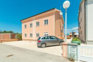 Apartments by the sea Vir - Lozice, Vir - 18567