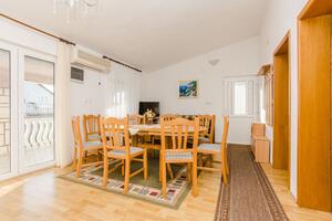 Three bedroom apartment Vir (A-18569-a)