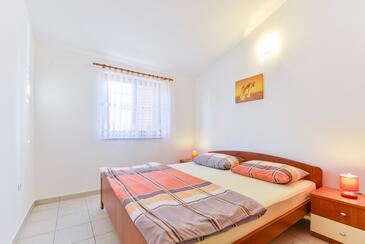 Apartments with terrace Vir, North Dalmatia