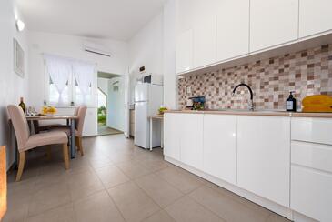 Apartmanok parkolóhellyel Vir -  Pedinka - Vir - Pedinka, Vir - 18577