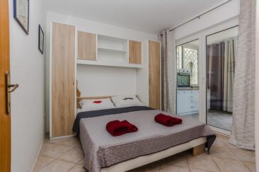 Apartmanok parkolóhellyel Vir - 18582