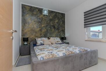 Apartments by the sea Vir - 18588