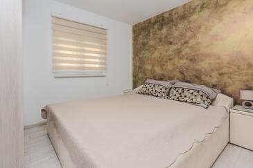 Apartments by the sea Vir - 18591