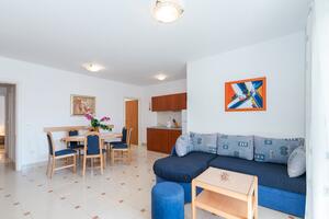 Trosoben apartma Vir (A-18603-e)