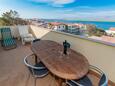 Vir, Balcon dans l’hébergement en type apartment, avec la vue sur la mer et WiFi.