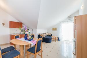 Trosoben apartma Vir (A-18603-g)