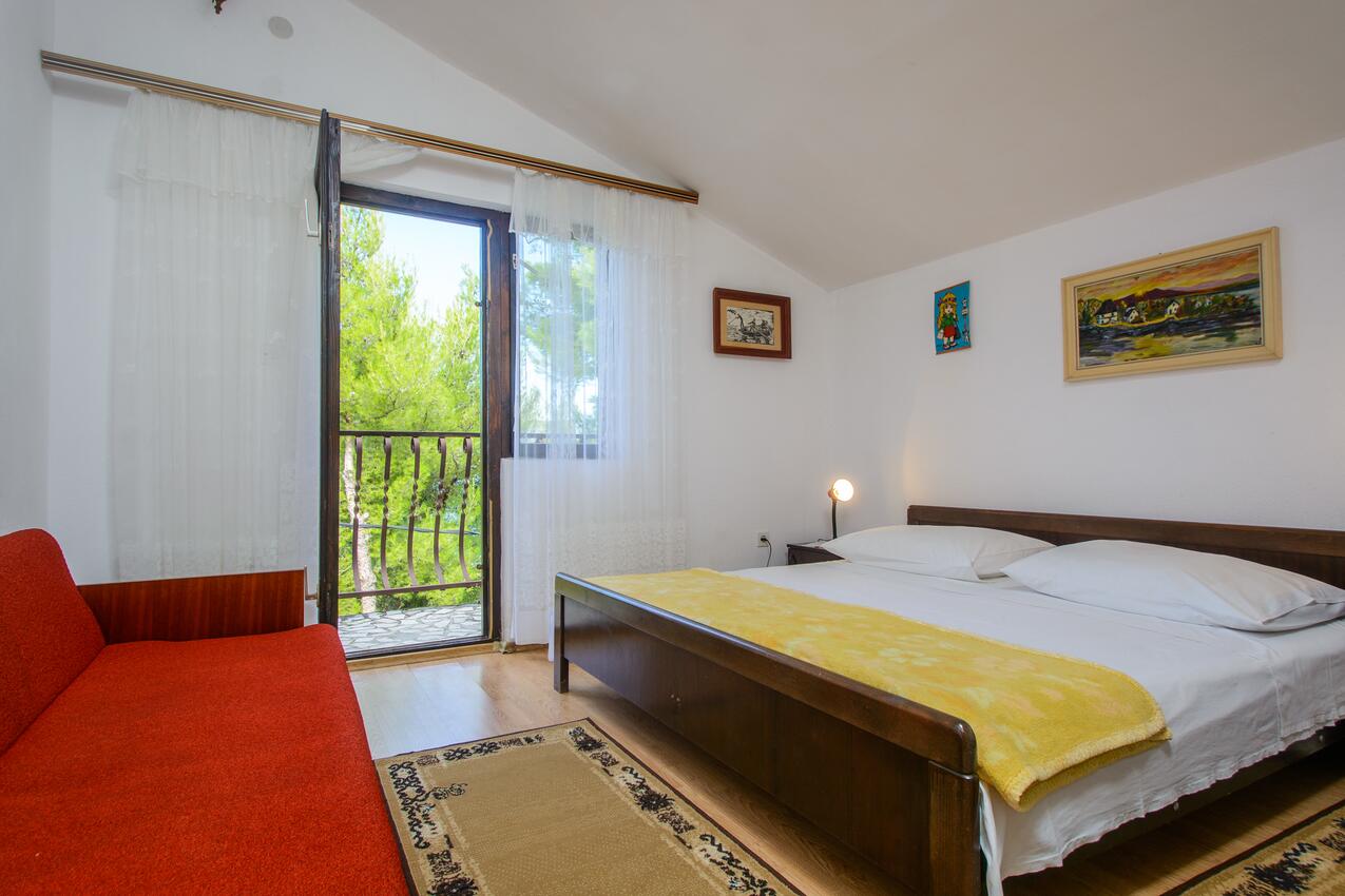 Apartments by the sea Arbanija, Čiovo - 18624