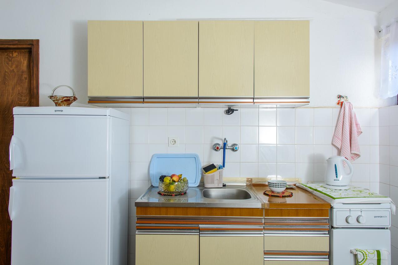 Apartments by the sea Arbanija, Čiovo - 18624