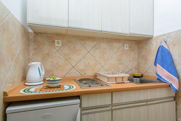 Apartments by the sea Arbanija, Čiovo - 18624