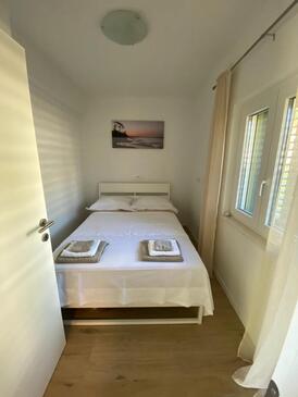 Seaside apartments with a swimming pool Poljica, Trogir - 18634