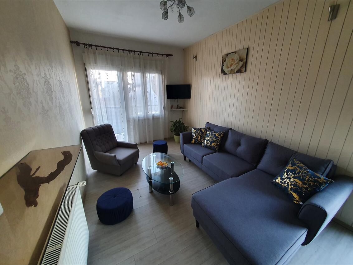 Family-friendly apartments with swimming pools Kaštel Novi, Kaštela - 18645