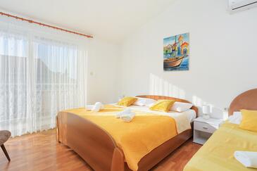 Enosobni apartma Kaštel Štafilić, Kaštela (A-18673-a(