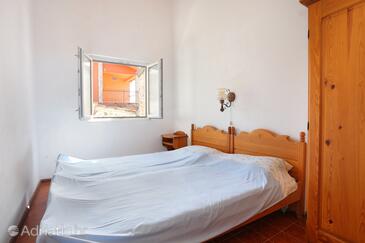 Apartments by the sea Vinišće, Trogir - 18674