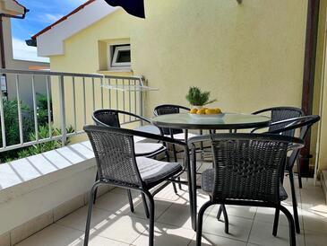 Two bedroom apartment Šilo, Krk (A-18678-b(