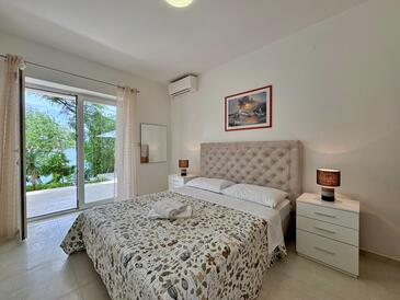 Appartamenti accanto al mare Silo, Veglia - Krk - 18704