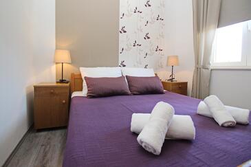 Leiligheter med parkering Baska, Krk - 18716